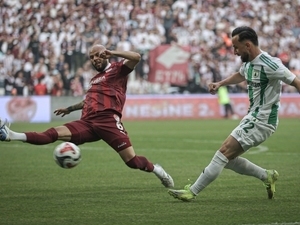 3 senede 1. Lig’e y�kseldiler: Mu�laspor