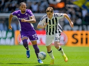 Juventus, �ampiyonlar Ligi umutlar�n� son haftaya b�rakt�