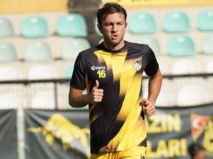 �stanbulspor’dan Emrecan Uzunhan’a bonservisli teklif