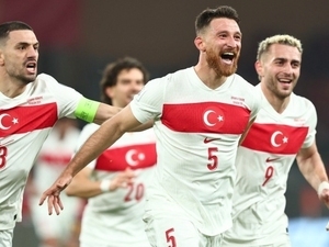 Be�ikta�, Salih �zcan transferinde gaza bast�!
