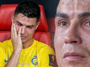 Cristiano Ronaldo, final sonras� g�zya�lar�na bo�uldu