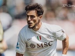 Napoli, Pisa engelini iki golle ge�ti