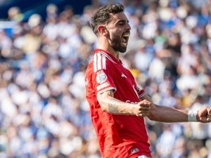Bruno Fernandes tarihe ge�ti; MANU kazanarak bitirdi