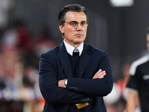 Vincenzo Montella’dan Paraguay i�in de�i�iklik plan�