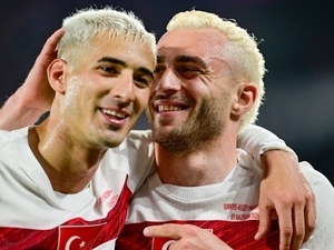 Mert M�ld�r: “D�rt g�zle D�nya Kupas�’n� bekliyoruz”