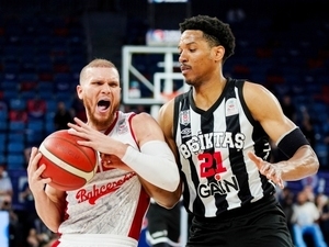 Basketbolda finalin ad� belli oluyor!