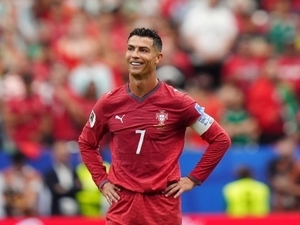 Cristiano Ronaldo’dan Messi sorusuna sert yan�t!