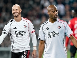 Be�ikta�’ta Cerny ve Djalo ile yola devam