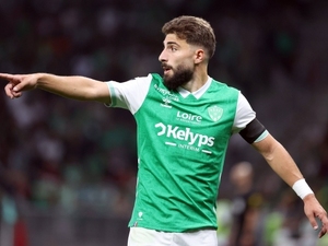 Saint-Etienne sat��a haz�r: Davitashvili i�in Be�ikta� iddias�