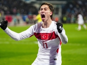 Milli Tak�m’da Kenan Y�ld�z sevinci