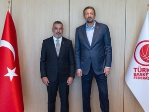 Be�ikta� y�netiminden Hidayet T�rko�lu’na ziyaret