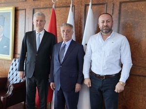 Altay’da Ahmet Nur �ebi ile yol haritas� netle�iyor