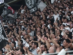 Be�ikta� taraftar�ndan b�y�k destek! – Futbol