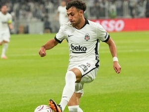 �lhan Fak�l�’dan ���k veren performans