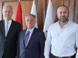 Altay’dan Ahmet Nur �ebi i�in a�klama