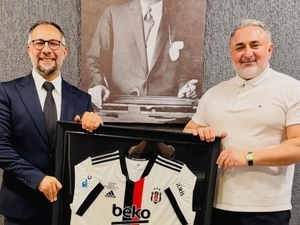Be�ikta�’ta istifa: Ahmet �a�lar – Futbol