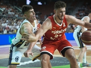 12 Dev Adam, Bosna Hersek’i devirdi