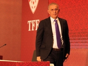 3 kul�pten yeni yabanc� kural�na ret!