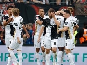 Bayer Leverkusen’e ilk hafta �oku!
