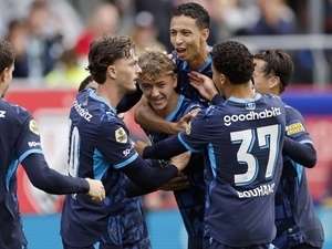PSV’den Ajax derbisi �ncesi alt� goll� mesaj