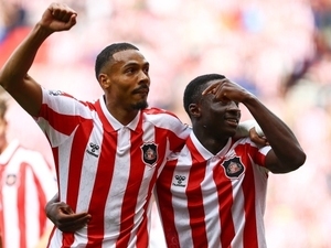 Sunderland, Fulham’� Isidor ile devirdi!