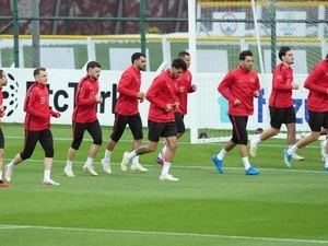 Milli Tak�m’da k�t� haber! 2 isim antrenmanda yok