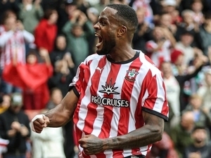 Cyle Larin �ngiltere’de zirvede – Futbol