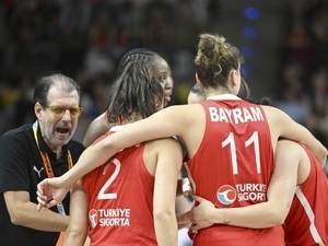 A Milli Kad�n Basketbol Tak�m�m�z, Avustralya’ya ma�lup