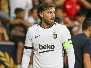 Kaptan 4’e katlad�: Orkun K�k�’den m�thi� ba�lang��
