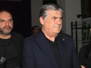 Be�ikta�’ta Adal� imzalar� toplad�! Kul�pten a�klama