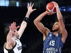 Basketbol S�per Ligi’nde ilk hafta derbisi: Anadolu Efes-Be�ikta� – Futbol
