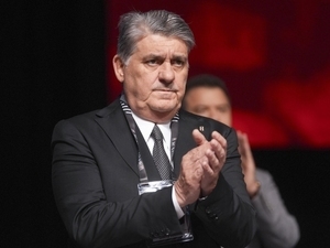 CANLI: Serdal Adal� konu�uyor – Futbol