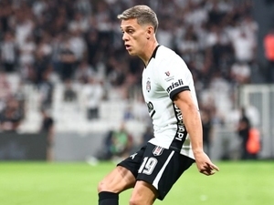 Leandro Trossard’�n sahalara d�n�� tarihi belli oldu