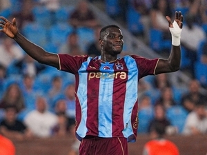 Trabzonspor’a Paul Onuachu’dan k�t� haber!
