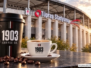 Be�ikta� Kul�b�, kafe a�aca�n� a�klad�!