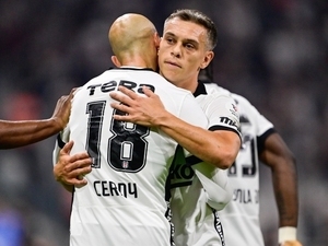 Leandro Trossard’dan Be�ikta�’a iyi haber!