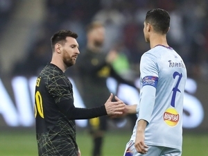 Ronaldo’dan Messi’ye: “Sonsuza dek ya�ayacak bir tarih yazd�n”